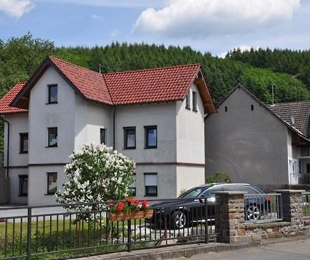 Fliederhof Ferienwohnungen Herresbach Pokoj fotografie