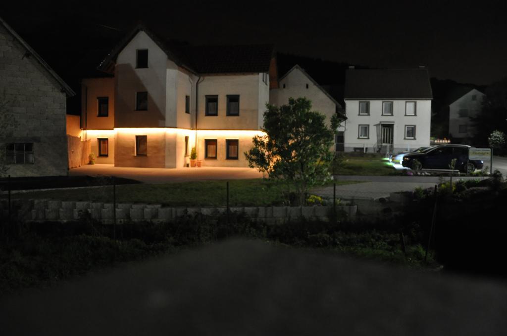 Fliederhof Ferienwohnungen Herresbach Pokoj fotografie